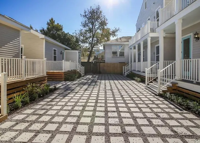 Large Orleans Villa